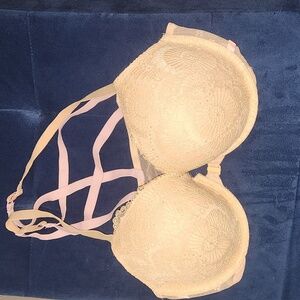 Victoria's Secret Lace Push-Up Bra - Light Orange and Pink